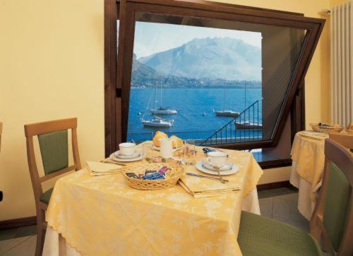Hotel Bellavista Валмадрера Екстериор снимка