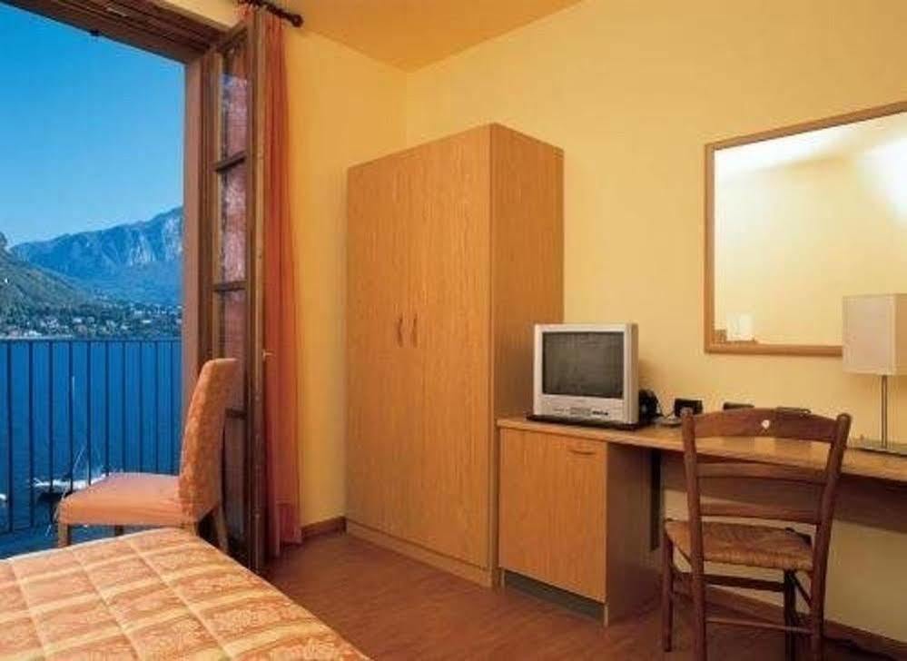 Hotel Bellavista Валмадрера Екстериор снимка